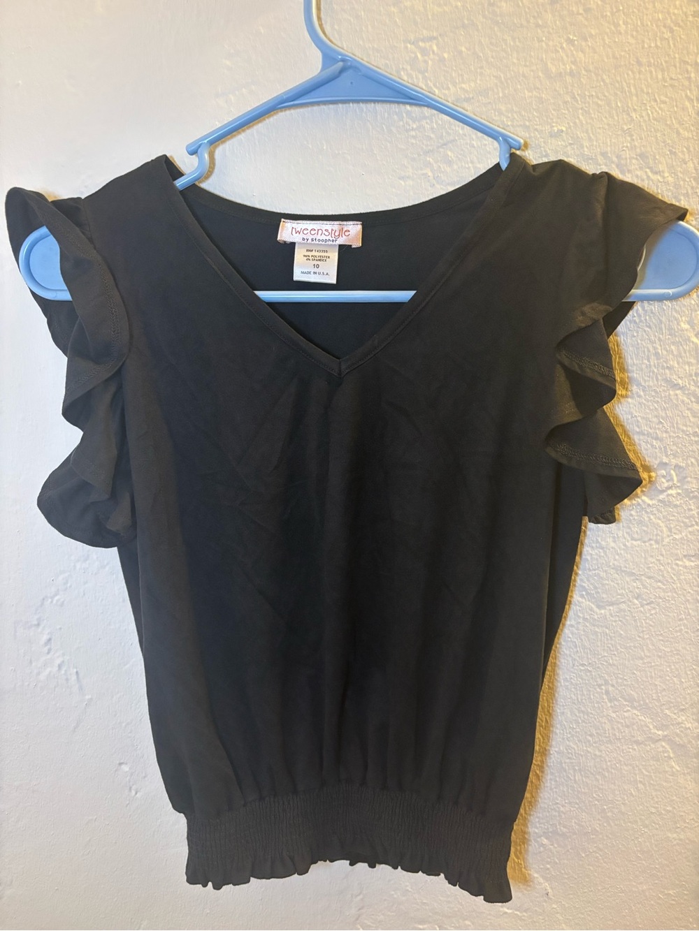 Waverly Ruffled Sleeve V-Neck Top — Black